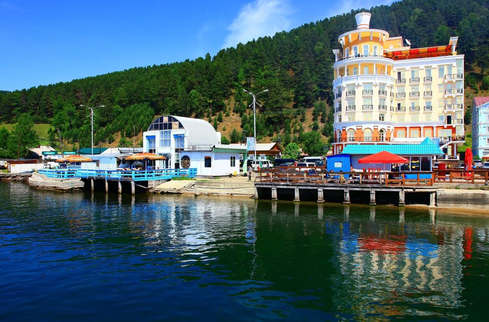 Hotel on the shore of Lake Baikal in Listvyanka